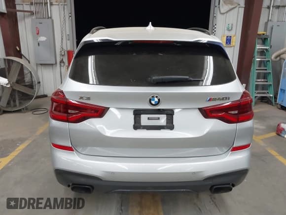 ✅ 2018 BMW X3 M40i • VIN: 5UXTS3C5XJ0Y96792 • Lot: 43577893. Wystawiony na IAAI z przebiegiem 130 154 mil. Bezpłatny archiwum sprzedaży aukcyjnych z USA i szczegółowy raport historii pojazdu na DreamBid. Zdjęcie 16.