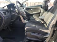 ✅ 2013 Hyundai Elantra • VIN: KMHD35LEXDU050329 • Лот: 92896225. Опубликован ранее на Copart с пробегом 112 591 миль. Бесплатный доступ к архиву аукционных продаж из США и подробный отчёт об истории автомобиля на DreamBid. Изображение 7.