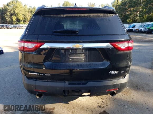✅ 2019 Chevrolet Traverse LT Cloth • VIN: 1GNEVGKW8KJ110705 • Lot: 72573574. Wystawiony na Copart z przebiegiem 130 665 mil. Bezpłatny archiwum sprzedaży aukcyjnych z USA i szczegółowy raport historii pojazdu na DreamBid. Zdjęcie 6.