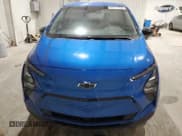 ✅ 2022 Chevrolet Bolt EV 2LT • VIN: 1G1FX6S04N4109642 • Lot: 88913795. Wystawiony na Copart z przebiegiem 34 442 mil. Bezpłatny archiwum sprzedaży aukcyjnych z USA i szczegółowy raport historii pojazdu na DreamBid. Zdjęcie 5.
