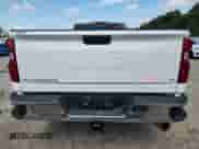 2021 Chevrolet Silverado 3500HD LT z VIN 1GC4YTEY5MF268295, wystawiony jako Copart lot #64107825 z przebiegiem 83 027 mil mil oraz Szkoda całkowita • Salvage title. Historia ofert i sprzedaży dostępna na DreamBid. Obrazek 6.