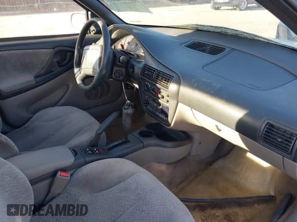 ✅ 1996 Chevrolet Cavalier LS • VIN: 1G1JF52T4T7123523 • Лот: 43777615. Опубликован ранее на IAAI с пробегом 239 910 миль. Бесплатный доступ к архиву аукционных продаж из США и подробный отчёт об истории автомобиля на DreamBid. Изображение 5.