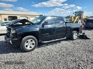 ✅ 2017 Chevrolet Silverado 1500 LT • VIN: 1GCVKREC2HZ338997 • Лот: 84247745. Опубликован ранее на Copart с пробегом 64 639 миль. Бесплатный доступ к архиву аукционных продаж из США и подробный отчёт об истории автомобиля на DreamBid. Изображение 1.