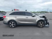 ✅ 2017 Kia Sorento EX • VIN: 5XYPH4A56HG233136 • Lot: 43586055. Listed on IAAI with 170,981 mi. Free auction sales archive from the USA and detailed vehicle history report at DreamBid. Image 13.