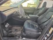 ✅ 2024 Tesla Model Y Performance • VIN: 7SAYGDEF8RF041383 • Lot: 95929755. Wystawiony na Copart z przebiegiem 41 607 mil. Bezpłatny archiwum sprzedaży aukcyjnych z USA i szczegółowy raport historii pojazdu na DreamBid. Zdjęcie 7.