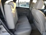 ✅ 2007 Hyundai Santa Fe GLS • VIN: 5NMSG13D97H092227 • Lot: 82208244. Listed on Copart with 200,094 mi. Free auction sales archive from the USA and detailed vehicle history report at DreamBid. Image 11.