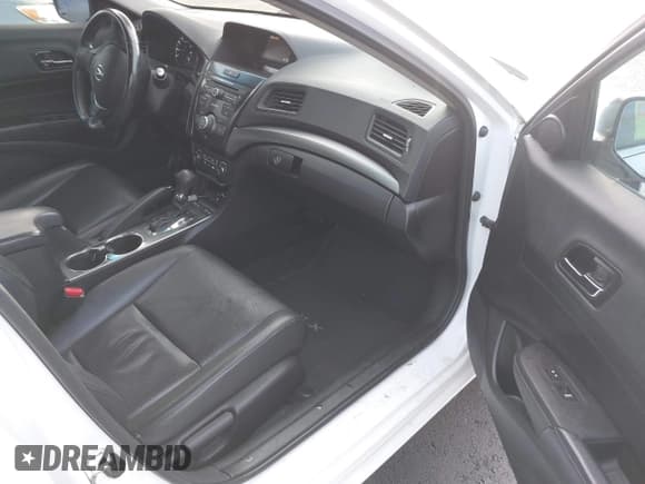 ✅ 2013 Acura ILX Premium • VIN: 19VDE1F52DE017397 • Lot: 43649172. Listed on IAAI with 141,283 mi. Free auction sales archive from the USA and detailed vehicle history report at DreamBid. Image 5.