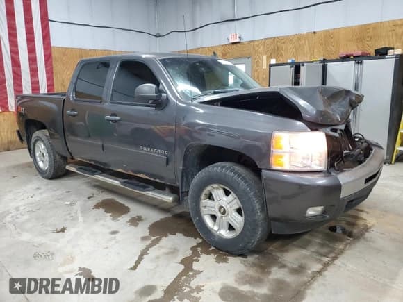 ✅ 2011 Chevrolet Silverado 1500 LT • VIN: 3GCPKSE35BG262375 • Лот: 91330415. Опубликован ранее на Copart с пробегом 188 402 миль. Бесплатный доступ к архиву аукционных продаж из США и подробный отчёт об истории автомобиля на DreamBid. Изображение 4.
