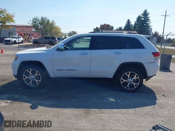 2020 Jeep Grand Cherokee Limited with VIN 1C4RJFBGXLC401172, listed as a IAAI auction lot 43237780 with 86,402 mi miles and . Bid and sale history available at DreamBid. Image 14.
