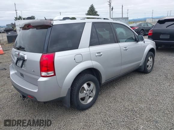 ✅ 2007 Saturn VUE V6 • VIN: 5GZCZ53477S852812 • Lot: 42650658. Wystawiony na IAAI z przebiegiem 123 223 mil. Bezpłatny archiwum sprzedaży aukcyjnych z USA i szczegółowy raport historii pojazdu na DreamBid. Zdjęcie 4.