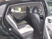 ✅ 2019 Hyundai Ioniq SEL • VIN: KMHC75LC8KU128943 • Lot: 41379808. Wystawiony na IAAI z przebiegiem 78 722 mil. Bezpłatny archiwum sprzedaży aukcyjnych z USA i szczegółowy raport historii pojazdu na DreamBid. Zdjęcie 8.