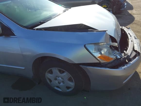 ✅ 2006 Honda Accord LX • VIN: JHMCM56436C006745 • Lot: 42861699. Wystawiony na IAAI z przebiegiem 138 503 mil. Bezpłatny archiwum sprzedaży aukcyjnych z USA i szczegółowy raport historii pojazdu na DreamBid. Zdjęcie 18.