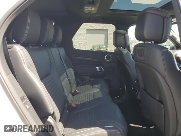 ✅ 2023 Land Rover Discovery HSE R-Dynamic • VIN: SALRM4EU3P2484414 • Лот: 49870765. Опубликован ранее на Copart с пробегом 20 511 миль. Бесплатный доступ к архиву аукционных продаж из США и подробный отчёт об истории автомобиля на DreamBid. Изображение 11.