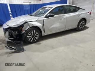 ✅ 2025 Nissan Altima SV • VIN: 1N4BL4DW8SN360036 • Лот: 90127285. Опубликован ранее на Copart с пробегом 16 629 миль. Бесплатный доступ к архиву аукционных продаж из США и подробный отчёт об истории автомобиля на DreamBid. Изображение 1.