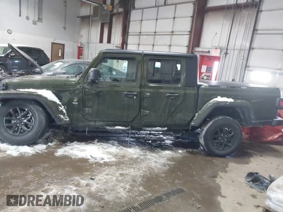 ✅ 2023 Jeep Gladiator Freedom • VIN: 1C6HJTAG7PL566296 • Lot: 41614029. Wystawiony na IAAI z przebiegiem 10 962 mil. Bezpłatny archiwum sprzedaży aukcyjnych z USA i szczegółowy raport historii pojazdu na DreamBid. Zdjęcie 14.