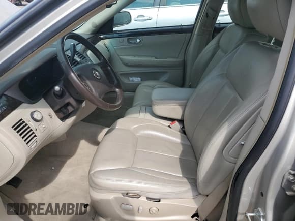 ✅ 2009 Cadillac DTS 1SC • VIN: 1G6KD57Y09U126759 • Lot: 69194824. Listed on Copart with 109,344 mi. Free auction sales archive from the USA and detailed vehicle history report at DreamBid. Image 7.