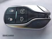 ✅ 2015 Maserati Ghibli • VIN: ZAM57XSA8F1146127 • Lot: 42543297. Wystawiony na IAAI z przebiegiem 58 355 mil. Bezpłatny archiwum sprzedaży aukcyjnych z USA i szczegółowy raport historii pojazdu na DreamBid. Zdjęcie 11.