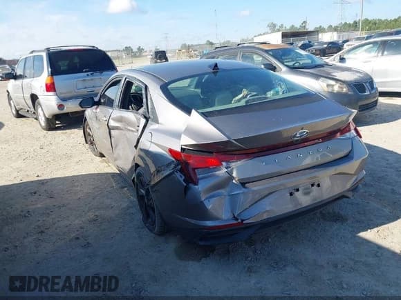 ✅ 2021 Hyundai Elantra SEL • VIN: KMHLM4AG7MU193388 • Lot: 43624587. Wystawiony na IAAI z przebiegiem Nie podano. Bezpłatny archiwum sprzedaży aukcyjnych z USA i szczegółowy raport historii pojazdu na DreamBid. Zdjęcie 3.