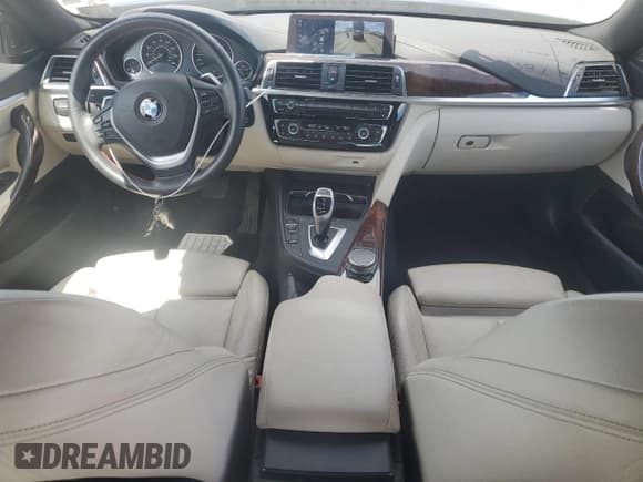 ✅ 2019 BMW 4 Series 430i xDrive • VIN: WBA4J3C59KBL07291 • Lot: 53109715. Listed on Copart with 39,604 mi. Free auction sales archive from the USA and detailed vehicle history report at DreamBid. Image 8.