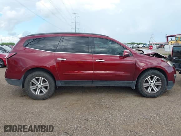 ✅ 2015 Chevrolet Traverse LT • VIN: 1GNKRHKD9FJ217425 • Lot: 43195614. Listed on IAAI with 163,721 mi. Free auction sales archive from the USA and detailed vehicle history report at DreamBid. Image 13.