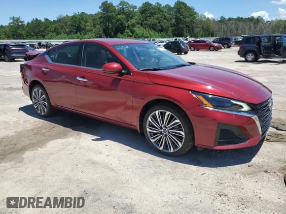 ✅ 2024 Nissan Altima SL • VIN: 1N4BL4EW5RN340481 • Lot: 66007725. Wystawiony na Copart z przebiegiem 17 983 mil. Bezpłatny archiwum sprzedaży aukcyjnych z USA i szczegółowy raport historii pojazdu na DreamBid. Zdjęcie 4.