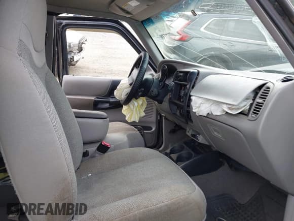 ✅ 2000 Ford Ranger XL • VIN: 1FTZR15V4YTB10227 • Lot: 42685416. Wystawiony na IAAI z przebiegiem 206 349 mil. Bezpłatny archiwum sprzedaży aukcyjnych z USA i szczegółowy raport historii pojazdu na DreamBid. Zdjęcie 5.