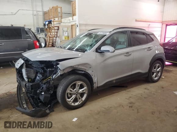 ✅ 2023 Hyundai Kona SEL • VIN: KM8K62AB4PU980351 • Лот: 69726065. Опубликован ранее на Copart с пробегом 48 166 миль. Бесплатный доступ к архиву аукционных продаж из США и подробный отчёт об истории автомобиля на DreamBid. Изображение 1.