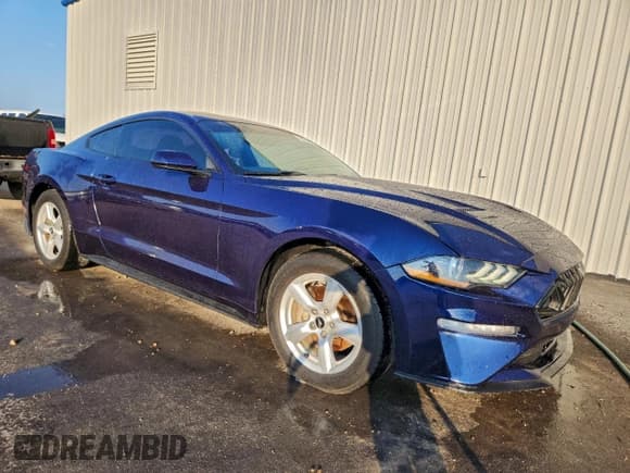 ✅ 2018 Ford Mustang EcoBoost • VIN: 1FA6P8TH5J5159337 • Лот: 93633635. Опубликован ранее на Copart с пробегом 100 412 миль. Бесплатный доступ к архиву аукционных продаж из США и подробный отчёт об истории автомобиля на DreamBid. Изображение 4.