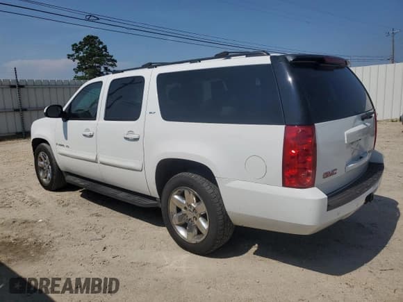 ✅ 2009 GMC Yukon XL SLT 4SB • VIN: 1GKFC36J59R208889 • Лот: 62417275. Опубликован ранее на Copart с пробегом 220 026 миль. Бесплатный доступ к архиву аукционных продаж из США и подробный отчёт об истории автомобиля на DreamBid. Изображение 2.