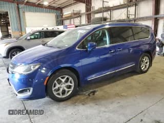 ✅ 2019 Chrysler Pacifica Touring L Plus • VIN: 2C4RC1EG0KR522890 • Lot: 72017795. Wystawiony na Copart z przebiegiem 122 272 mil. Bezpłatny archiwum sprzedaży aukcyjnych z USA i szczegółowy raport historii pojazdu na DreamBid. Zdjęcie 1.
