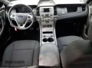 ✅ 2018 Ford Police Interceptor • VIN: 1FAHP2MK7JG114582 • Lot: 93663035. Wystawiony na Copart z przebiegiem 74 707 mil. Bezpłatny archiwum sprzedaży aukcyjnych z USA i szczegółowy raport historii pojazdu na DreamBid. Zdjęcie 8.