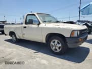 ✅ 1990 Toyota Pickup • VIN: JT4RN81A9L5071980 • Lot: 63795355. Wystawiony na Copart z przebiegiem 189 781 mil. Bezpłatny archiwum sprzedaży aukcyjnych z USA i szczegółowy raport historii pojazdu na DreamBid. Zdjęcie 4.