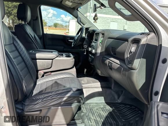 ✅ 2021 GMC Sierra 1500 • VIN: 3GTP8AEF4MG110674 • Лот: 81534724. Опубликован ранее на Copart с пробегом 57 979 миль. Бесплатный доступ к архиву аукционных продаж из США и подробный отчёт об истории автомобиля на DreamBid. Изображение 5.