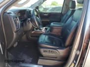 ✅ 2020 Chevrolet Silverado 1500 RST • VIN: 3GCUYEED6LG219533 • Lot: 73179534. Wystawiony na Copart z przebiegiem 81 430 mil. Bezpłatny archiwum sprzedaży aukcyjnych z USA i szczegółowy raport historii pojazdu na DreamBid. Zdjęcie 7.