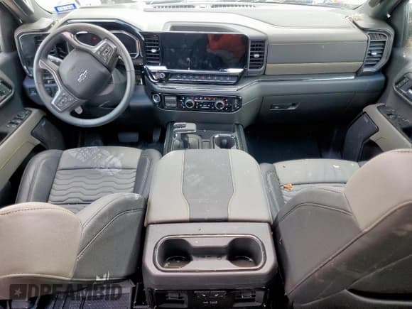 ✅ 2025 Chevrolet Silverado 1500 ZR2 • VIN: 3GCUKHEL0SG257140 • Лот: 61436555. Опубликован ранее на Copart с пробегом 2 071 миль. Бесплатный доступ к архиву аукционных продаж из США и подробный отчёт об истории автомобиля на DreamBid. Изображение 8.