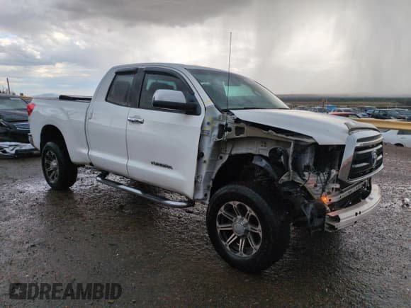 ✅ 2013 Toyota Tundra • VIN: 5TFUM5F11DX040040 • Лот: 65193115. Опубликован ранее на Copart с пробегом 153 887 миль. Бесплатный доступ к архиву аукционных продаж из США и подробный отчёт об истории автомобиля на DreamBid. Изображение 4.