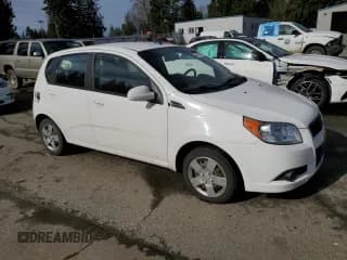 ✅ 2010 Chevrolet Aveo 1LT • VIN: KL1TD6DE6AB090892 • Lot: 46935725. Wystawiony na Copart z przebiegiem 82 632 mil. Bezpłatny archiwum sprzedaży aukcyjnych z USA i szczegółowy raport historii pojazdu na DreamBid. Zdjęcie 4.