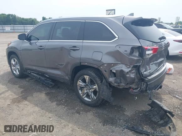 ✅ 2018 Toyota Highlander Limited • VIN: 5TDDZRFHXJS869860 • Lot: 42481411. Wystawiony na IAAI z przebiegiem 149 353 mil. Bezpłatny archiwum sprzedaży aukcyjnych z USA i szczegółowy raport historii pojazdu na DreamBid. Zdjęcie 3.