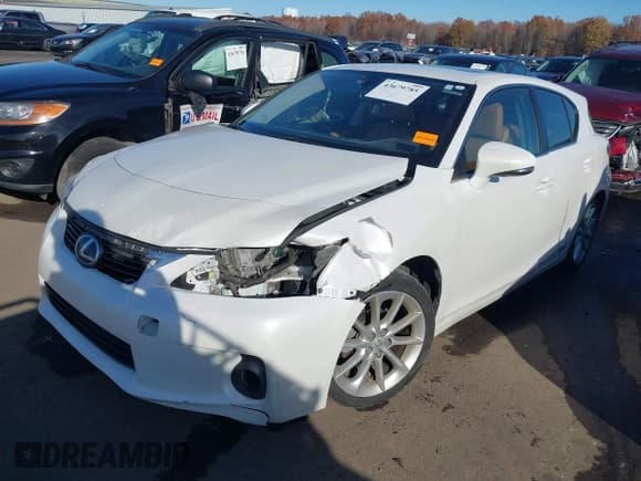 ✅ 2012 Lexus CT 200h Premium • VIN: JTHKD5BH3C2062450 • Lot: 43679785. Wystawiony na IAAI z przebiegiem 153 268 mil. Bezpłatny archiwum sprzedaży aukcyjnych z USA i szczegółowy raport historii pojazdu na DreamBid. Zdjęcie 2.