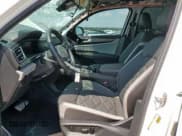 ✅ 2024 Volkswagen Atlas Peak Edition SE • VIN: 1V2CR2CA2RC585919 • Лот: 80696455. Опубликован ранее на Copart с пробегом 31 783 миль. Бесплатный доступ к архиву аукционных продаж из США и подробный отчёт об истории автомобиля на DreamBid. Изображение 7.