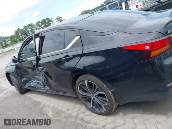 ✅ 2024 Nissan Altima SR • VIN: 1N4BL4CV2RN330145 • Лот: 42468092. Опубликован ранее на IAAI с пробегом 38 598 миль. Бесплатный доступ к архиву аукционных продаж из США и подробный отчёт об истории автомобиля на DreamBid. Изображение 13.