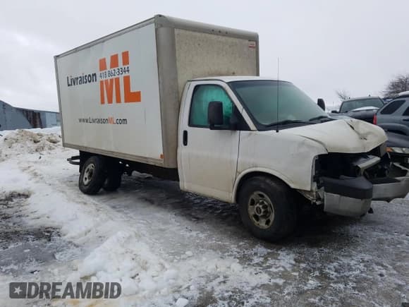 ✅ 2019 GMC Savana • VIN: 7GZ07SFG1KN003218 • Lot: 84340584. Listed on Copart with 383,500 mi. Free auction sales archive from the USA and detailed vehicle history report at DreamBid. Image 4.