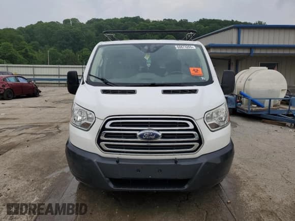 ✅ 2015 Ford Transit XL • VIN: 1FBZX2ZM1FKA62240 • Lot: 60873265. Wystawiony na Copart z przebiegiem 195 271 mil. Bezpłatny archiwum sprzedaży aukcyjnych z USA i szczegółowy raport historii pojazdu na DreamBid. Zdjęcie 5.