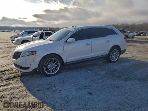 ✅ 2014 Lincoln MKT EcoBoost • VIN: 2LMHJ5AT6EBL52690 • Lot: 94330925. Listed on Copart with Not provided. Free auction sales archive from the USA and detailed vehicle history report at DreamBid. Image 1.