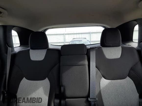 ✅ 2014 Jeep Cherokee Sport • VIN: 1C4PJMAB5EW260241 • Lot: 91901735. Wystawiony na Copart z przebiegiem 45 479 mil. Bezpłatny archiwum sprzedaży aukcyjnych z USA i szczegółowy raport historii pojazdu na DreamBid. Zdjęcie 10.