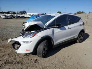 ✅ 2018 Chevrolet Bolt EV Premier • VIN: 1G1FX6S09J4136667 • Lot: 88350965. Wystawiony na Copart z przebiegiem Nie podano. Bezpłatny archiwum sprzedaży aukcyjnych z USA i szczegółowy raport historii pojazdu na DreamBid. Zdjęcie 1.