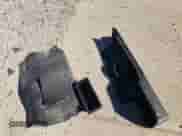 2001 Chevrolet Blazer LT z VIN 1GNDT13W812168142, wystawiony jako Copart lot #76093764 z przebiegiem 187 845 mil mil oraz Nie do naprawy • Non repairable. Historia ofert i sprzedaży dostępna na DreamBid. Obrazek 13.