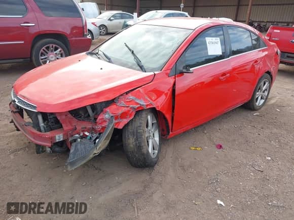 2014 Chevrolet Cruze 2LT z VIN 1G1PE5SB4E7284431, wystawiony jako IAAI lot #43361947 z przebiegiem 175 086 mil mil oraz . Historia ofert i sprzedaży dostępna na DreamBid. Obrazek 2.