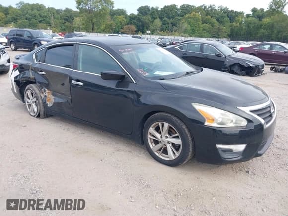✅ 2014 Nissan Altima SV • VIN: 1N4AL3AP8EC902254 • Lot: 43296802. Listed on IAAI with 142,997 mi. Free auction sales archive from the USA and detailed vehicle history report at DreamBid. Image 1.