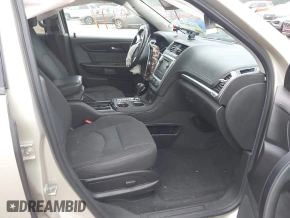 ✅ 2015 GMC Acadia SLE • VIN: 1GKKVPKD5FJ340691 • Lot: 43189199. Listed on IAAI with 79,774 mi. Free auction sales archive from the USA and detailed vehicle history report at DreamBid. Image 5.